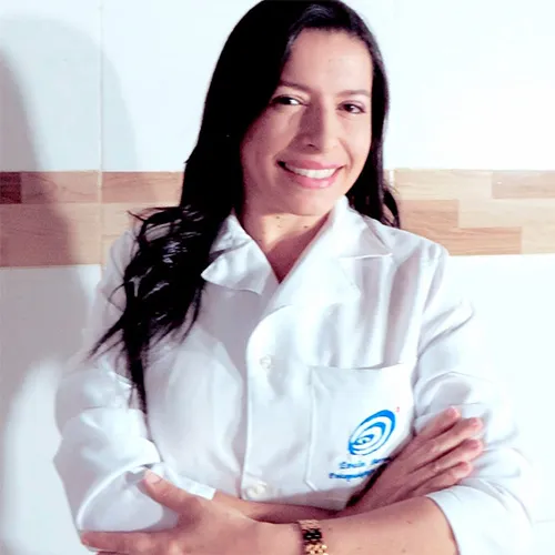 Évelin Cristine de Oliveira Ferreira dos Santos Barros